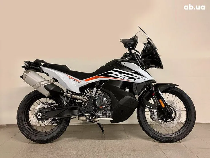 KTM 790 Image 1